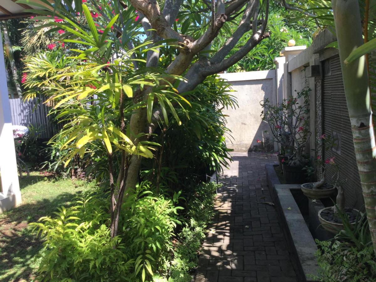 Kartika Villas Lovina Esterno foto